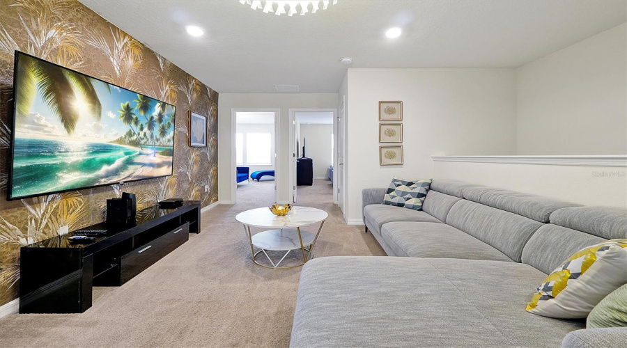 DAVENPORT, Florida 33897, 5 Bedrooms Bedrooms, ,4 BathroomsBathrooms,Residential,For Sale,PARADISE,0,MFRO6324999