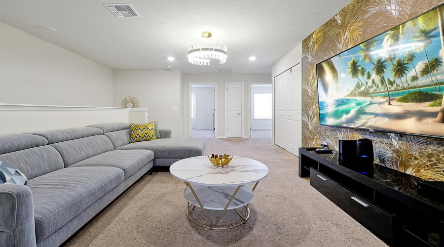 DAVENPORT, Florida 33897, 5 Bedrooms Bedrooms, ,4 BathroomsBathrooms,Residential,For Sale,PARADISE,0,MFRO6324999