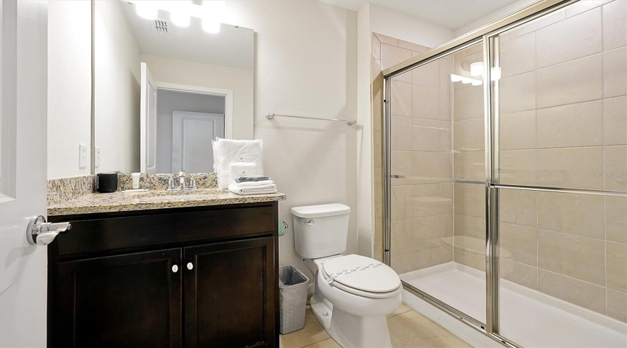 DAVENPORT, Florida 33897, 5 Bedrooms Bedrooms, ,4 BathroomsBathrooms,Residential,For Sale,PARADISE,0,MFRO6324999