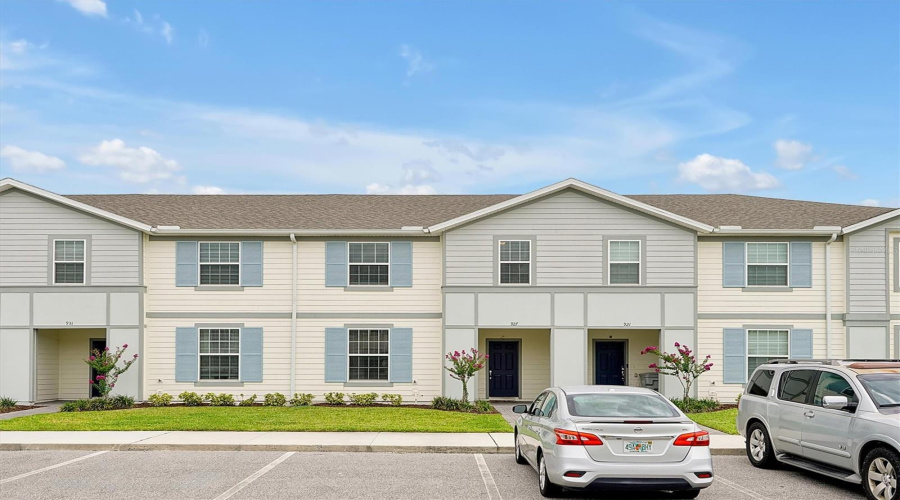 DAVENPORT, Florida 33897, 5 Bedrooms Bedrooms, ,4 BathroomsBathrooms,Residential,For Sale,PARADISE,0,MFRO6324999