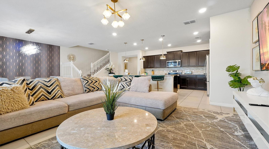 DAVENPORT, Florida 33897, 5 Bedrooms Bedrooms, ,4 BathroomsBathrooms,Residential,For Sale,PARADISE,0,MFRO6324999