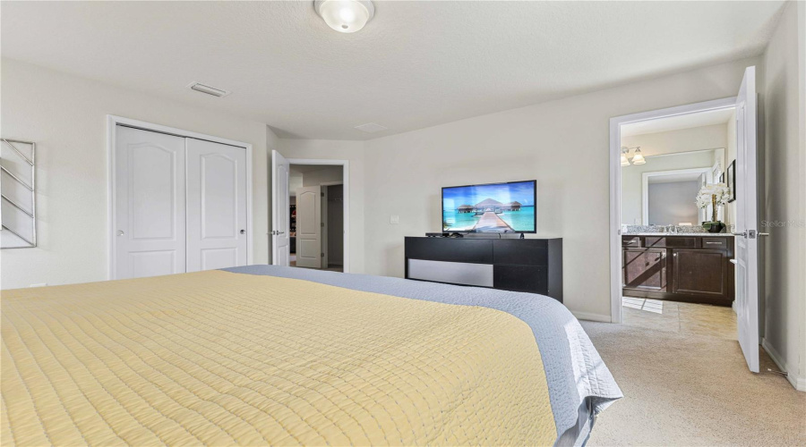 KISSIMMEE, Florida 34747, 6 Bedrooms Bedrooms, ,4 BathroomsBathrooms,Residential,For Sale,RHODES,0,MFRO6282290