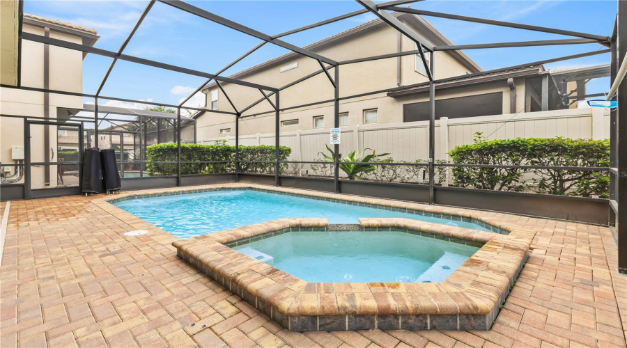 KISSIMMEE, Florida 34747, 6 Bedrooms Bedrooms, ,4 BathroomsBathrooms,Residential,For Sale,RHODES,0,MFRO6282290