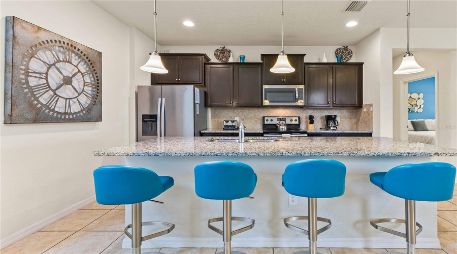 KISSIMMEE, Florida 34747, 6 Bedrooms Bedrooms, ,4 BathroomsBathrooms,Residential,For Sale,RHODES,0,MFRO6282290