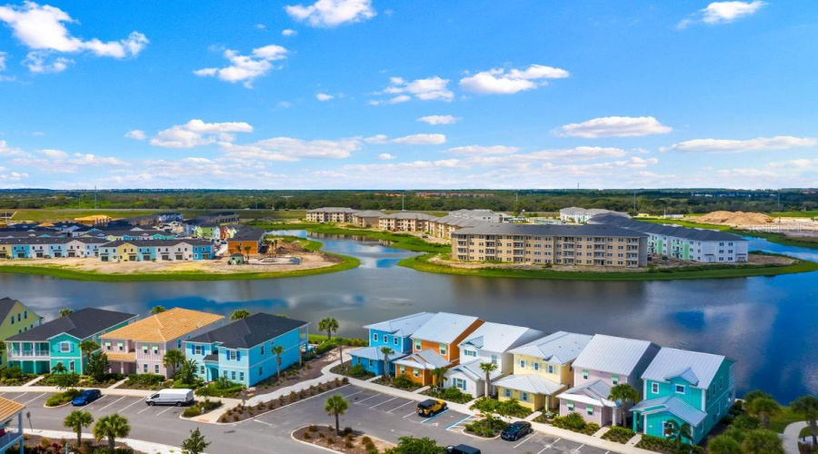 KISSIMMEE, Florida 34747, 3 Bedrooms Bedrooms, ,3 BathroomsBathrooms,Residential,For Sale,SURF,0,MFRO6325279