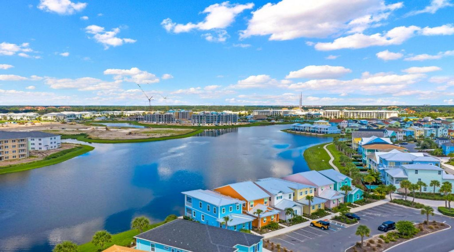 KISSIMMEE, Florida 34747, 3 Bedrooms Bedrooms, ,3 BathroomsBathrooms,Residential,For Sale,SURF,0,MFRO6325279