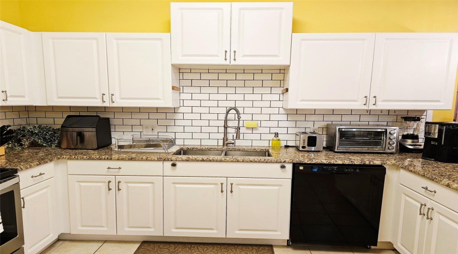 KISSIMMEE, Florida 34747, 3 Bedrooms Bedrooms, ,2 BathroomsBathrooms,Residential,For Sale,SUN LAKE,0,MFRW7876971
