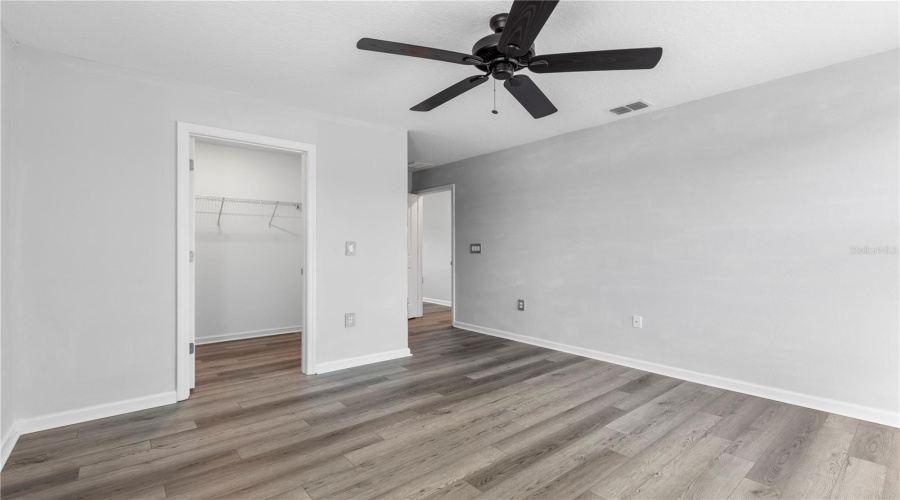DAVENPORT, Florida 33837, 5 Bedrooms Bedrooms, ,2 BathroomsBathrooms,Residential,For Sale,JETT,0,MFRTB8405195
