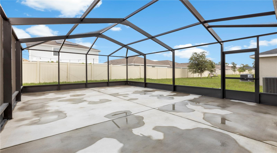 DAVENPORT, Florida 33837, 5 Bedrooms Bedrooms, ,2 BathroomsBathrooms,Residential,For Sale,JETT,0,MFRTB8405195