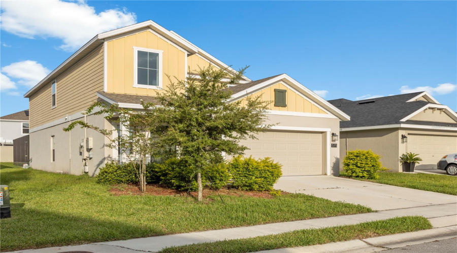 DAVENPORT, Florida 33837, 5 Bedrooms Bedrooms, ,2 BathroomsBathrooms,Residential,For Sale,JETT,0,MFRTB8405195