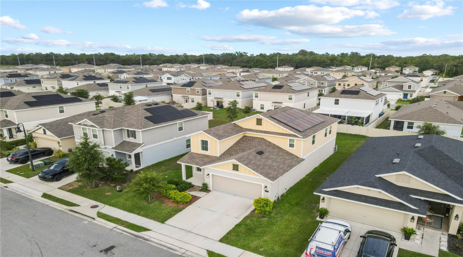DAVENPORT, Florida 33837, 5 Bedrooms Bedrooms, ,2 BathroomsBathrooms,Residential,For Sale,JETT,0,MFRTB8405195
