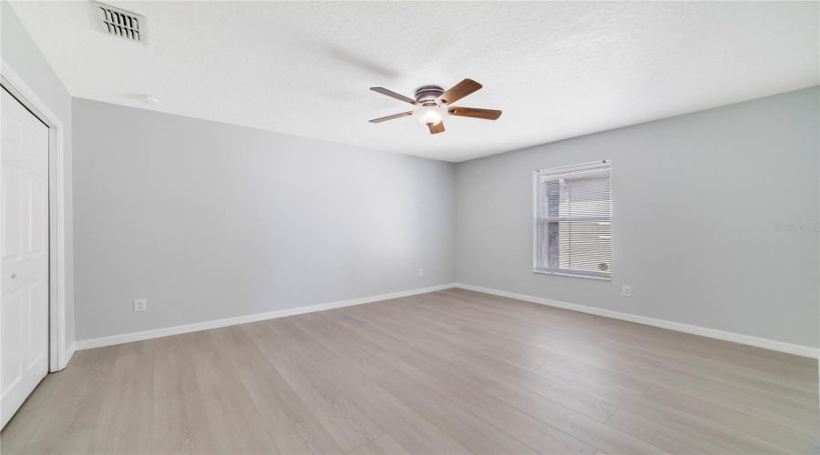 KISSIMMEE, Florida 34746, 5 Bedrooms Bedrooms, ,3 BathroomsBathrooms,Residential,For Sale,THE OAKS,0,MFRO6325623