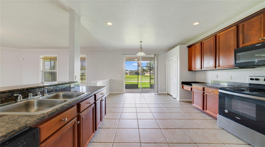 KISSIMMEE, Florida 34746, 5 Bedrooms Bedrooms, ,3 BathroomsBathrooms,Residential,For Sale,THE OAKS,0,MFRO6325623