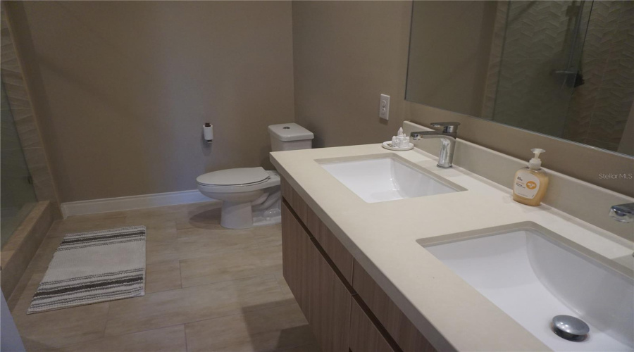 KISSIMMEE, Florida 34747, 4 Bedrooms Bedrooms, ,4 BathroomsBathrooms,Residential,For Sale,BLEECKER,0,MFRO6289946