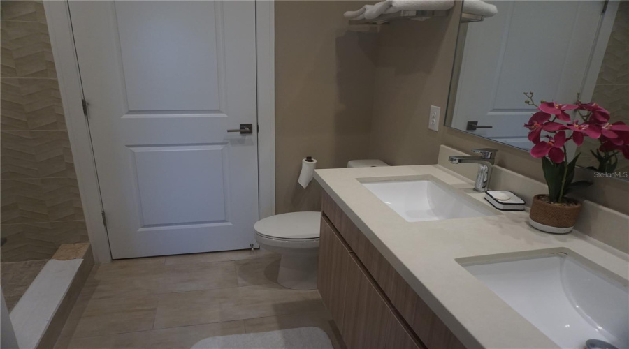 KISSIMMEE, Florida 34747, 4 Bedrooms Bedrooms, ,4 BathroomsBathrooms,Residential,For Sale,BLEECKER,0,MFRO6289946