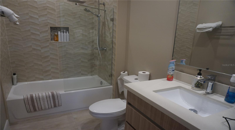 KISSIMMEE, Florida 34747, 4 Bedrooms Bedrooms, ,4 BathroomsBathrooms,Residential,For Sale,BLEECKER,0,MFRO6289946