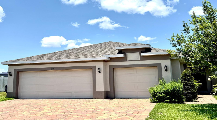 DAVENPORT, Florida 33837, 4 Bedrooms Bedrooms, ,2 BathroomsBathrooms,Residential,For Sale,BLUE CYPRESS,0,MFRO6325680