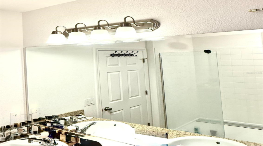 DAVENPORT, Florida 33837, 4 Bedrooms Bedrooms, ,2 BathroomsBathrooms,Residential,For Sale,BLUE CYPRESS,0,MFRO6325680