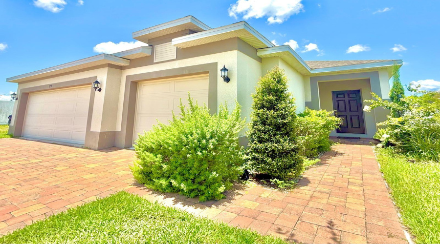 DAVENPORT, Florida 33837, 4 Bedrooms Bedrooms, ,2 BathroomsBathrooms,Residential,For Sale,BLUE CYPRESS,0,MFRO6325680