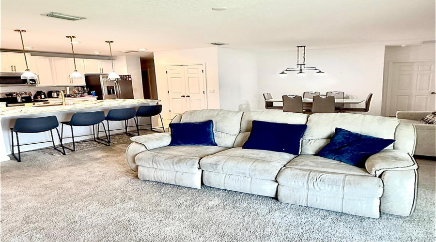 DAVENPORT, Florida 33837, 4 Bedrooms Bedrooms, ,2 BathroomsBathrooms,Residential,For Sale,BLUE CYPRESS,0,MFRO6325680