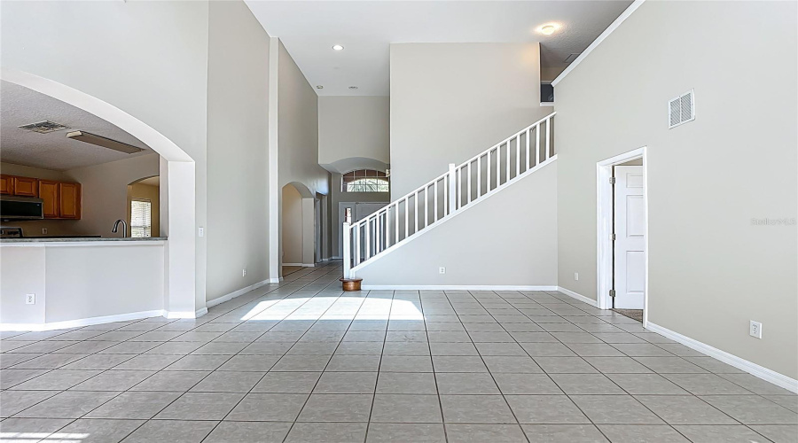 DAVENPORT, Florida 33897, 5 Bedrooms Bedrooms, ,3 BathroomsBathrooms,Residential,For Sale,CORDOVA,0,MFRO6325616