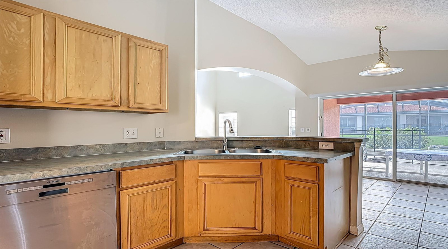 DAVENPORT, Florida 33897, 5 Bedrooms Bedrooms, ,3 BathroomsBathrooms,Residential,For Sale,CORDOVA,0,MFRO6325616
