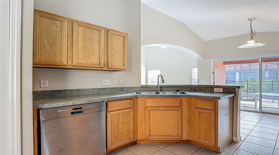 DAVENPORT, Florida 33897, 5 Bedrooms Bedrooms, ,3 BathroomsBathrooms,Residential,For Sale,CORDOVA,0,MFRO6325616