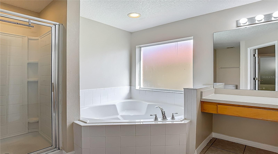 DAVENPORT, Florida 33897, 5 Bedrooms Bedrooms, ,3 BathroomsBathrooms,Residential,For Sale,CORDOVA,0,MFRO6325616