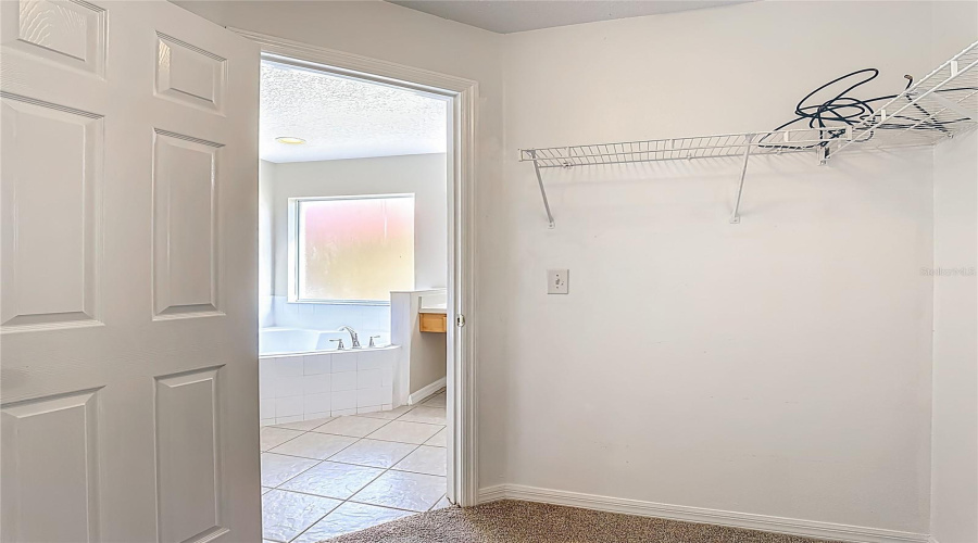 DAVENPORT, Florida 33897, 5 Bedrooms Bedrooms, ,3 BathroomsBathrooms,Residential,For Sale,CORDOVA,0,MFRO6325616