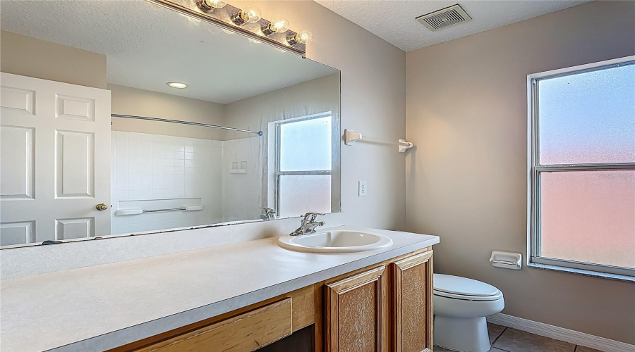 DAVENPORT, Florida 33897, 5 Bedrooms Bedrooms, ,3 BathroomsBathrooms,Residential,For Sale,CORDOVA,0,MFRO6325616