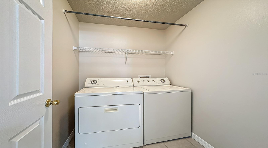 DAVENPORT, Florida 33897, 5 Bedrooms Bedrooms, ,3 BathroomsBathrooms,Residential,For Sale,CORDOVA,0,MFRO6325616