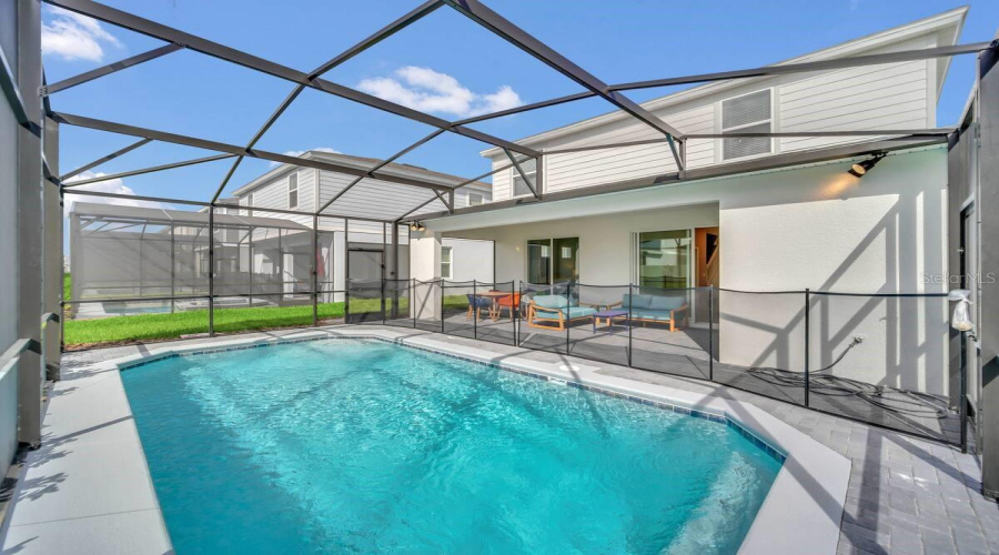 DAVENPORT, Florida 33897, 5 Bedrooms Bedrooms, ,5 BathroomsBathrooms,Residential,For Sale,LILAC,0,MFRO6325183