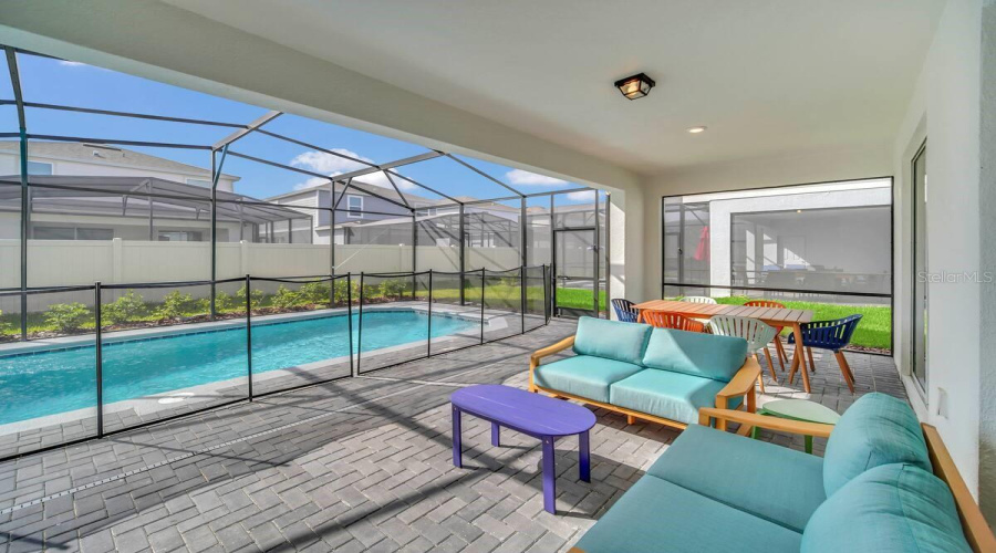 DAVENPORT, Florida 33897, 5 Bedrooms Bedrooms, ,5 BathroomsBathrooms,Residential,For Sale,LILAC,0,MFRO6325183