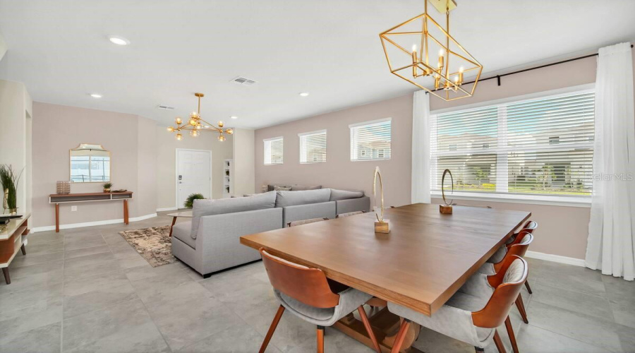 DAVENPORT, Florida 33897, 5 Bedrooms Bedrooms, ,5 BathroomsBathrooms,Residential,For Sale,LILAC,0,MFRO6325183