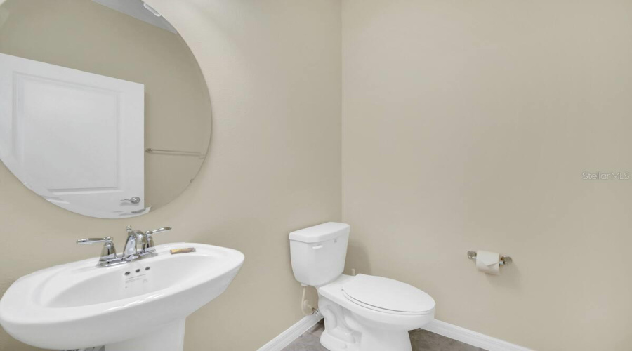 DAVENPORT, Florida 33897, 5 Bedrooms Bedrooms, ,5 BathroomsBathrooms,Residential,For Sale,LILAC,0,MFRO6325183