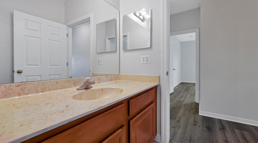 ORLANDO, Florida 32836, 5 Bedrooms Bedrooms, ,3 BathroomsBathrooms,Residential,For Sale,EDENSHIRE,0,MFRO6325731