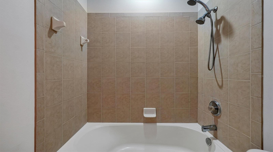 ORLANDO, Florida 32836, 5 Bedrooms Bedrooms, ,3 BathroomsBathrooms,Residential,For Sale,EDENSHIRE,0,MFRO6325731