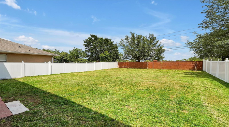 ORLANDO, Florida 32836, 5 Bedrooms Bedrooms, ,3 BathroomsBathrooms,Residential,For Sale,EDENSHIRE,0,MFRO6325731