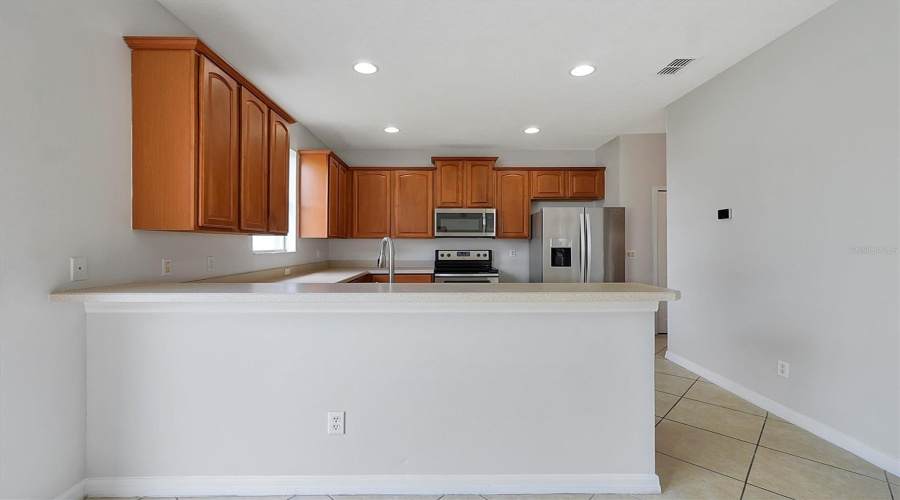 ORLANDO, Florida 32836, 5 Bedrooms Bedrooms, ,3 BathroomsBathrooms,Residential,For Sale,EDENSHIRE,0,MFRO6325731