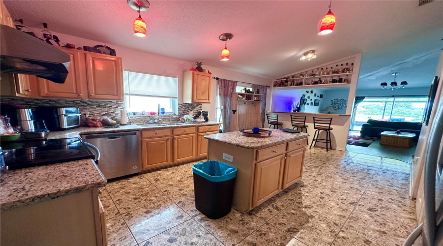DAVENPORT, Florida 33897, 3 Bedrooms Bedrooms, ,2 BathroomsBathrooms,Residential,For Sale,RESTON,0,MFRO6323368