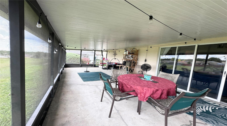 DAVENPORT, Florida 33897, 3 Bedrooms Bedrooms, ,2 BathroomsBathrooms,Residential,For Sale,RESTON,0,MFRO6323368
