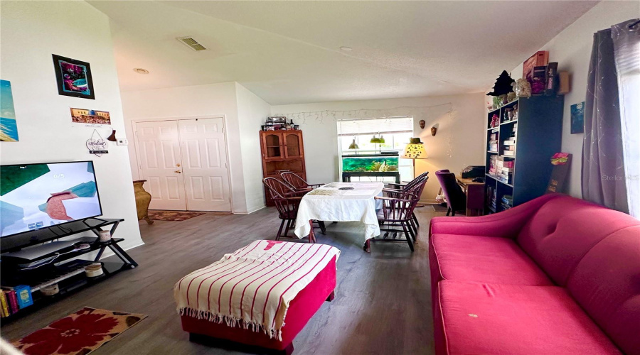 DAVENPORT, Florida 33897, 3 Bedrooms Bedrooms, ,2 BathroomsBathrooms,Residential,For Sale,RESTON,0,MFRO6323368