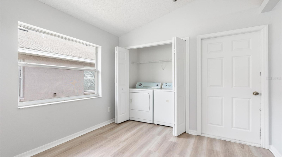 DAVENPORT, Florida 33897, 4 Bedrooms Bedrooms, ,2 BathroomsBathrooms,Residential,For Sale,CHESHIRE,0,MFRO6325170