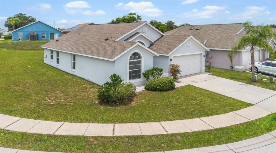 DAVENPORT, Florida 33897, 4 Bedrooms Bedrooms, ,2 BathroomsBathrooms,Residential,For Sale,CHESHIRE,0,MFRO6325170