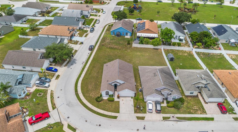 DAVENPORT, Florida 33897, 4 Bedrooms Bedrooms, ,2 BathroomsBathrooms,Residential,For Sale,CHESHIRE,0,MFRO6325170