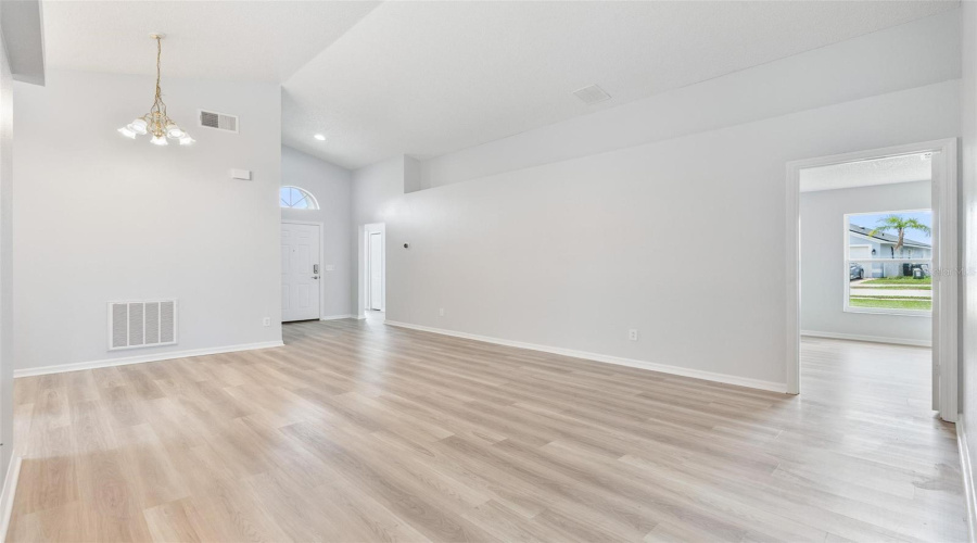 DAVENPORT, Florida 33897, 4 Bedrooms Bedrooms, ,2 BathroomsBathrooms,Residential,For Sale,CHESHIRE,0,MFRO6325170