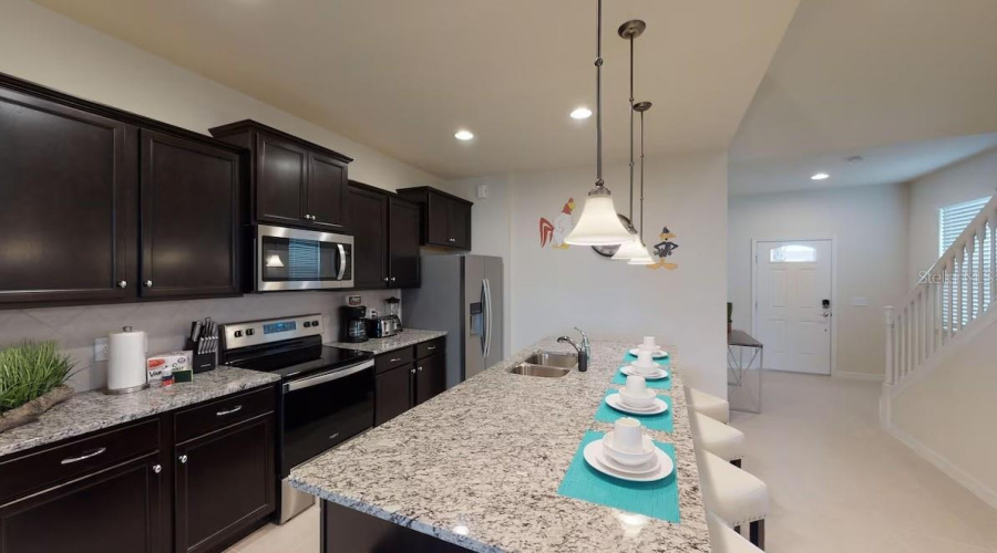 KISSIMMEE, Florida 34747, 7 Bedrooms Bedrooms, ,5 BathroomsBathrooms,Residential,For Sale,DUBAI,0,MFRO6325694