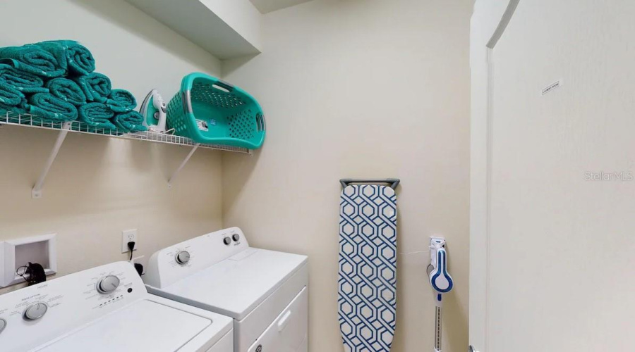 KISSIMMEE, Florida 34747, 7 Bedrooms Bedrooms, ,5 BathroomsBathrooms,Residential,For Sale,DUBAI,0,MFRO6325694