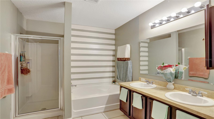 DAVENPORT, Florida 33896, 3 Bedrooms Bedrooms, ,2 BathroomsBathrooms,Residential,For Sale,TAMARIND,0,MFRO6324324
