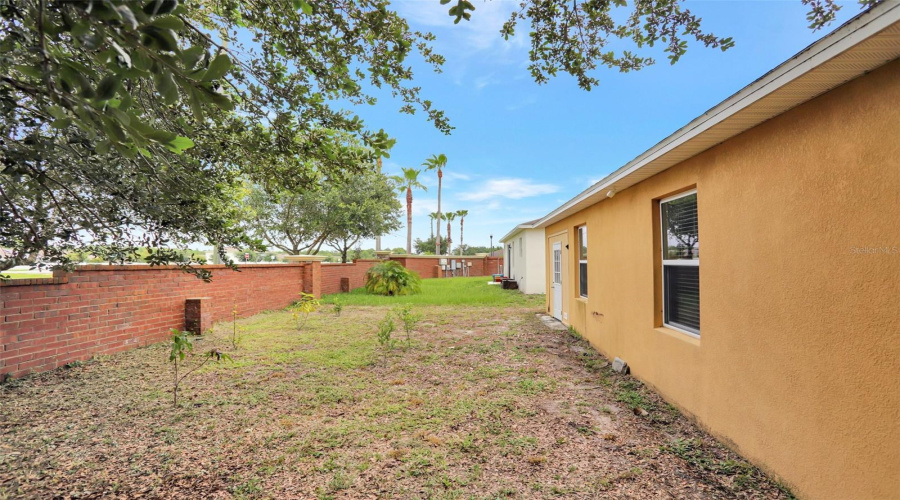 DAVENPORT, Florida 33896, 3 Bedrooms Bedrooms, ,2 BathroomsBathrooms,Residential,For Sale,TAMARIND,0,MFRO6324324